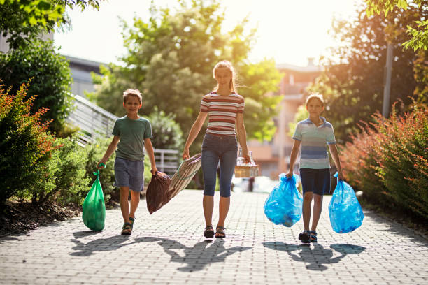 Best Professional Junk Removal  in Lansing, MI